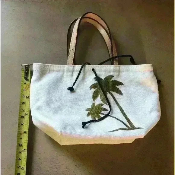 two vintage American Eagle and Avon bags. - Picture 11 of 13